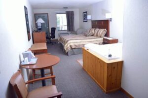 jacuzzi room at Valley Forge Inn in Pigeon Forge