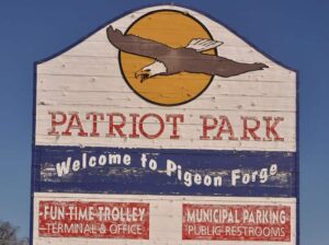 patriot park in pigeon forge sign