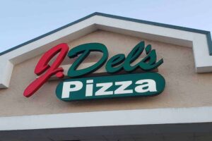 j. del's pizza italian restaurant in pigeon forge