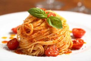 spaghetti in tomato sauce