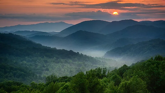 best time to visit Smoky Mountains May